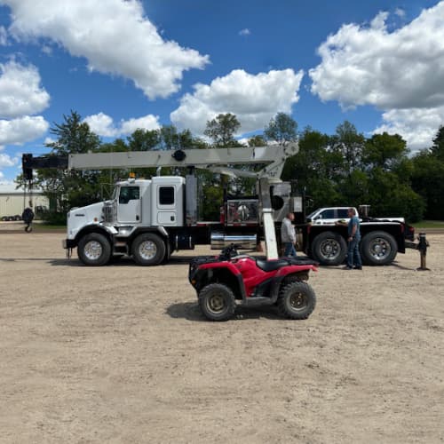 Enviroex 30 ton picker on site